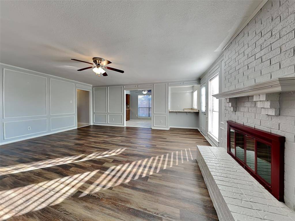 1920 Oakbluff Drive, Carrollton, TX 75007