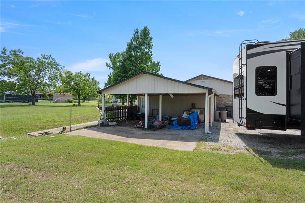 119 Wildwood Court, Mansfield, TX 76063