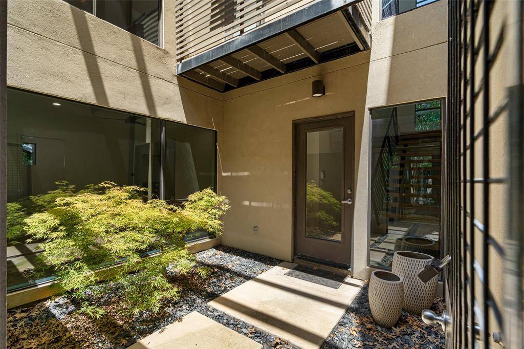 4230 Munger Avenue #A, Dallas, TX 75204