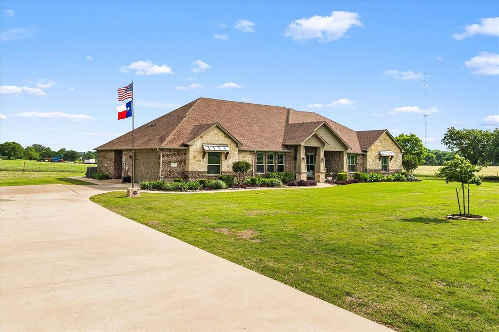 331 Mcclendon Road, Lavon, TX 75166