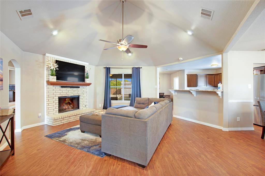 2004 Cedar Crest Boulevard, Dallas, TX 75203