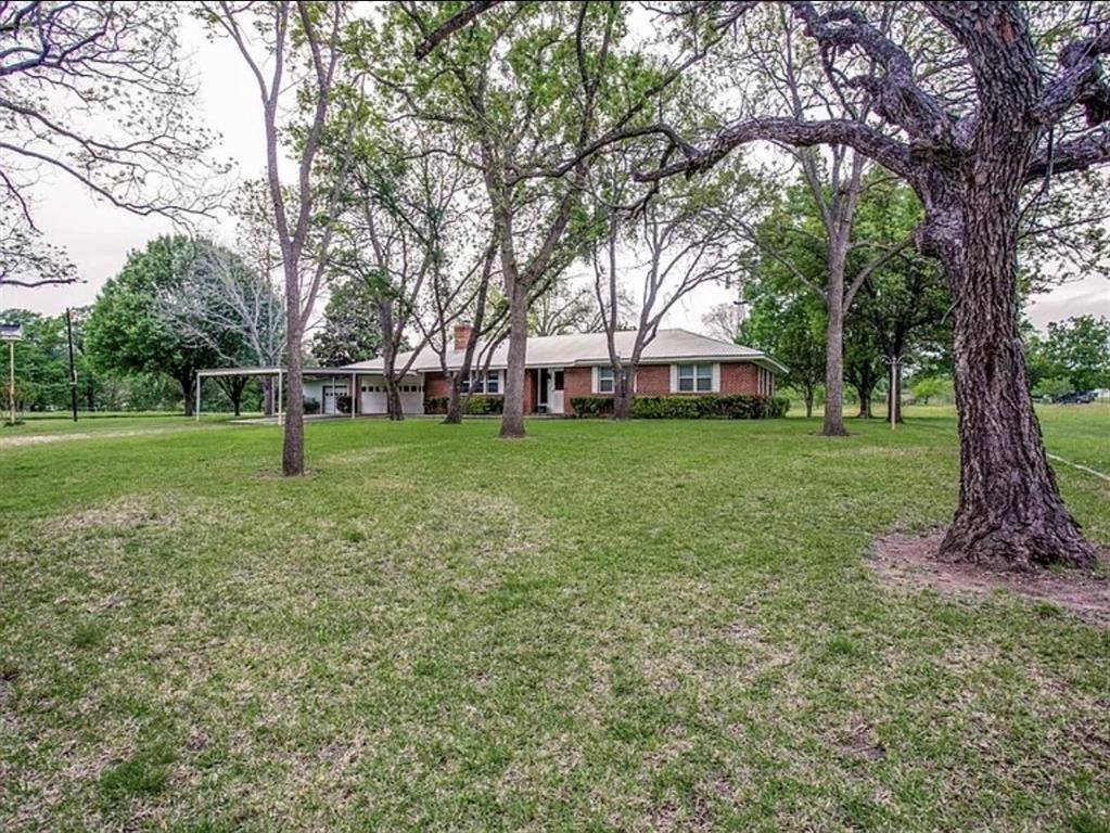 8216 Cleburne Highway, Granbury, TX 76049