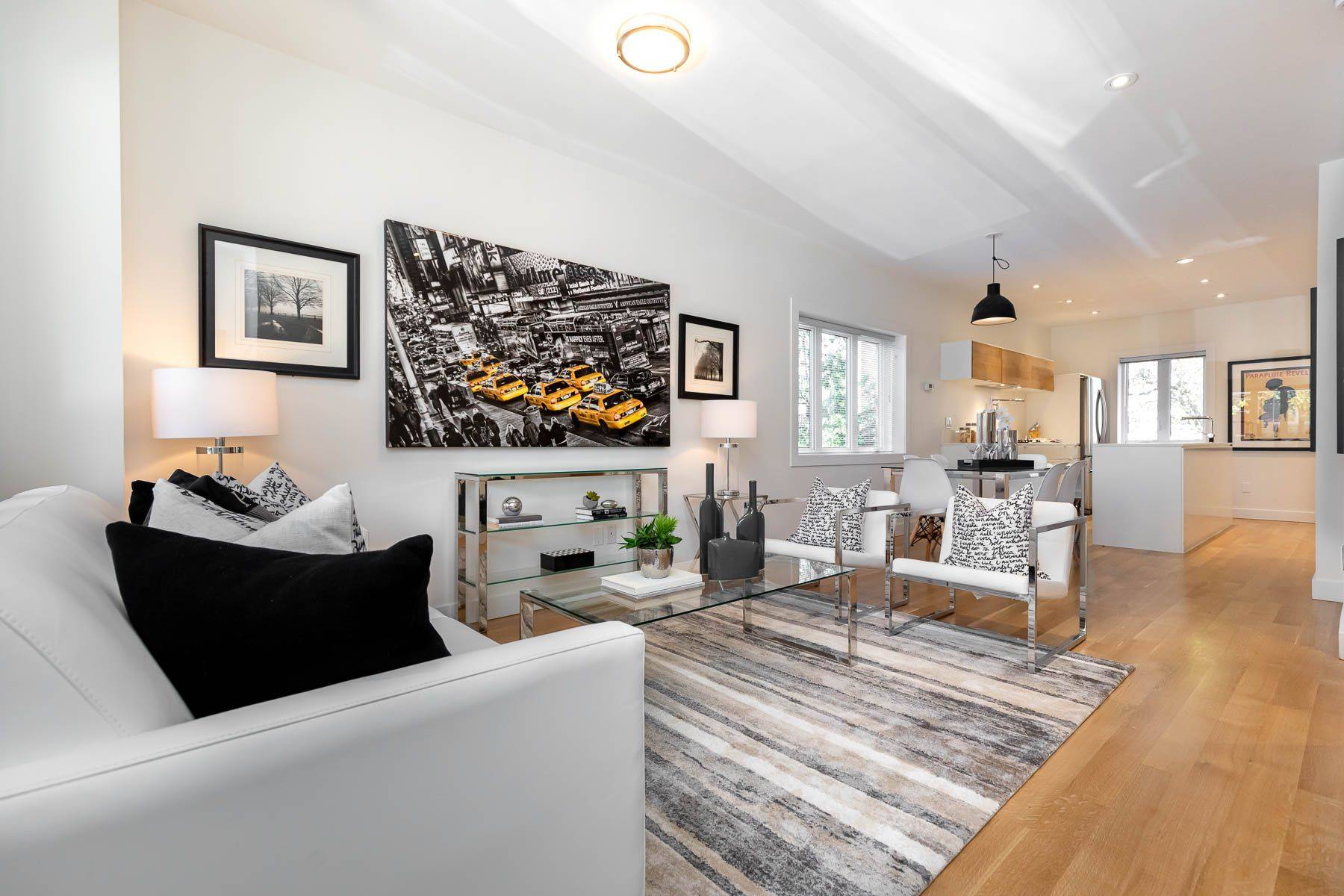 173 Duplex AVE, Toronto C03, ON M5P 2A8