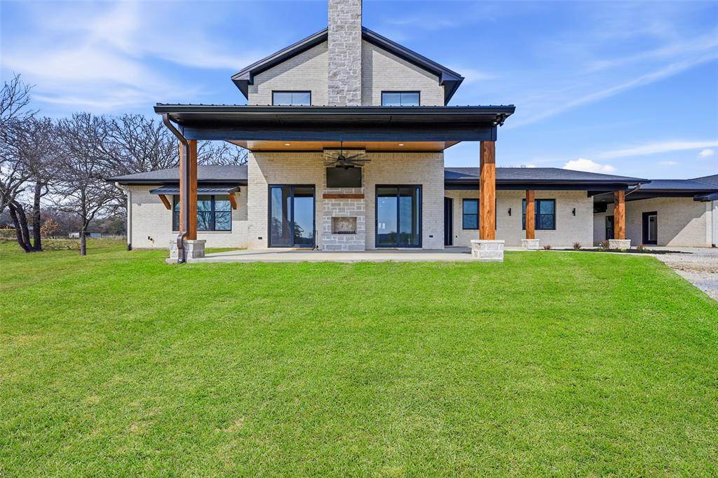 860 County Road 208, Gainesville, TX 76240