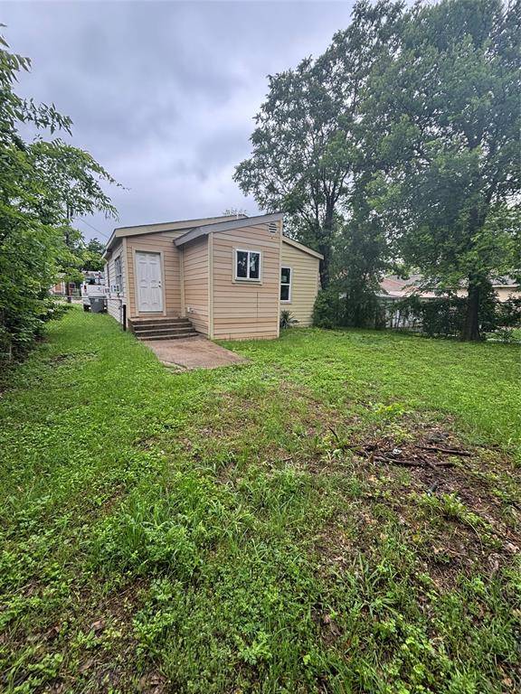 1212 Mclean Avenue, Dallas, TX 75211