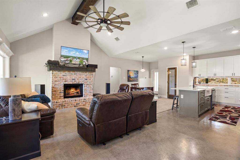 1445 Lakeside Drive, Bluff Dale, TX 76433