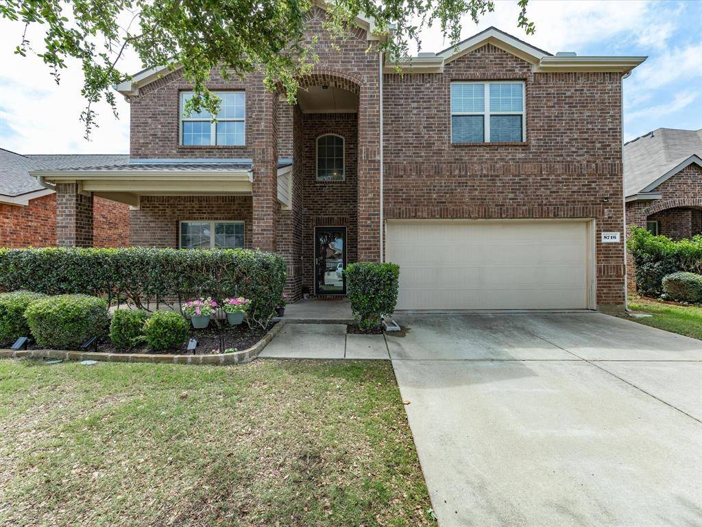 8716 Sierra Trail, Cross Roads, TX 76227