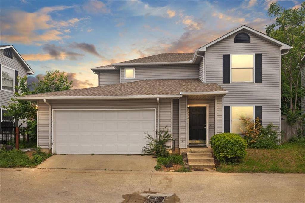 714 Jalisco Plaza, Dallas, TX 75211