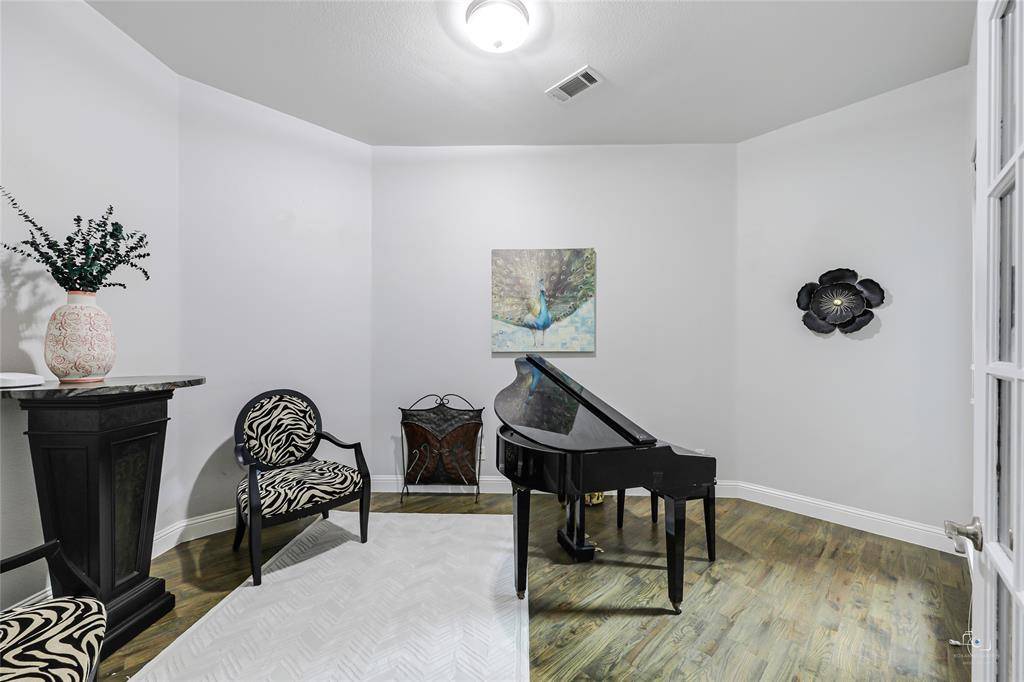 10302 Broadmoor Lane, Rowlett, TX 75089