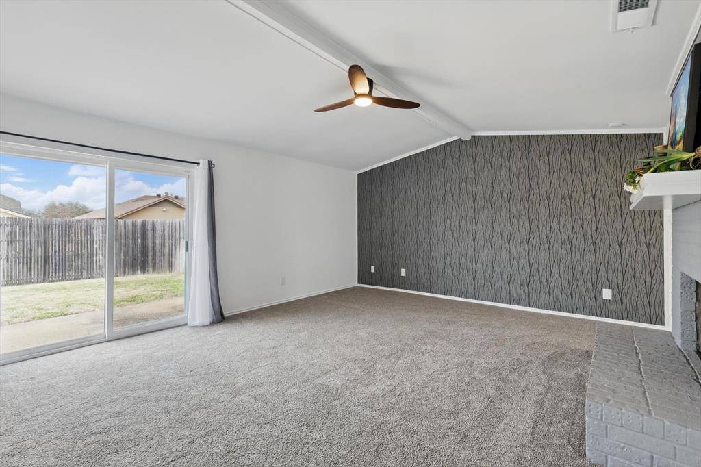 1661 Clydesdale Drive, Lewisville, TX 75067