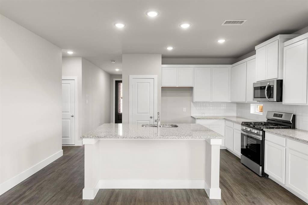 1848 Jasmine June, Mesquite, TX 75181