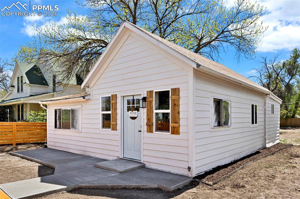 611 Maple ST, Colorado Springs, CO 80903