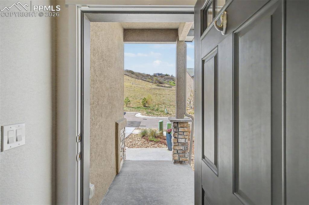 5675 Villa Lorenzo DR, Colorado Springs, CO 80919