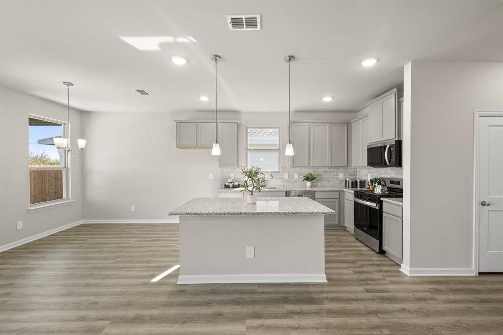 608 Godley Ranch, Godley, TX 76044