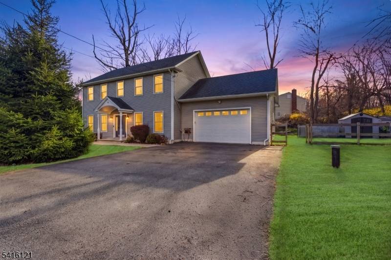 34 Tobyhanna Trl, Hopatcong Boro, NJ 07843