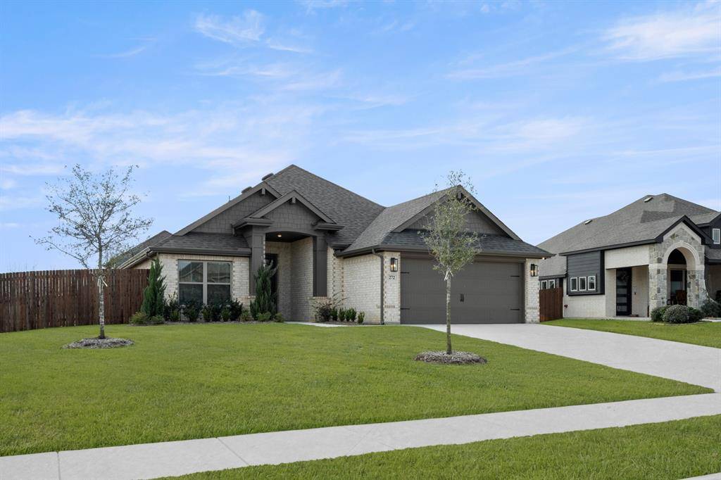 272 Sparkling Springs Drive, Waxahachie, TX 75165