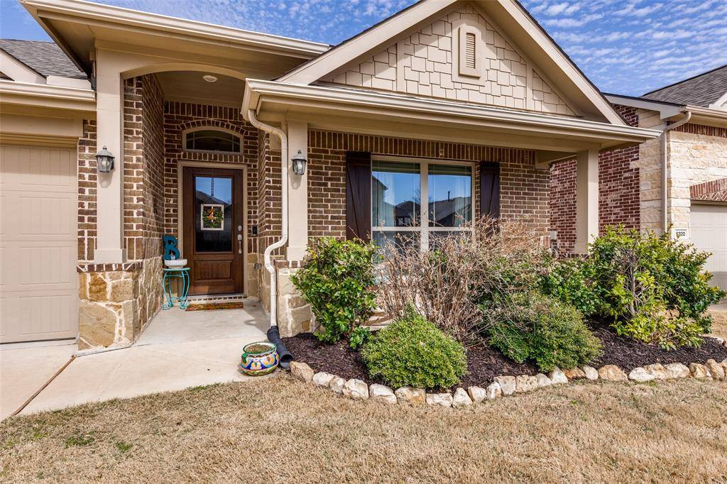 9324 Bronze Meadow Drive, Fort Worth, TX 76131