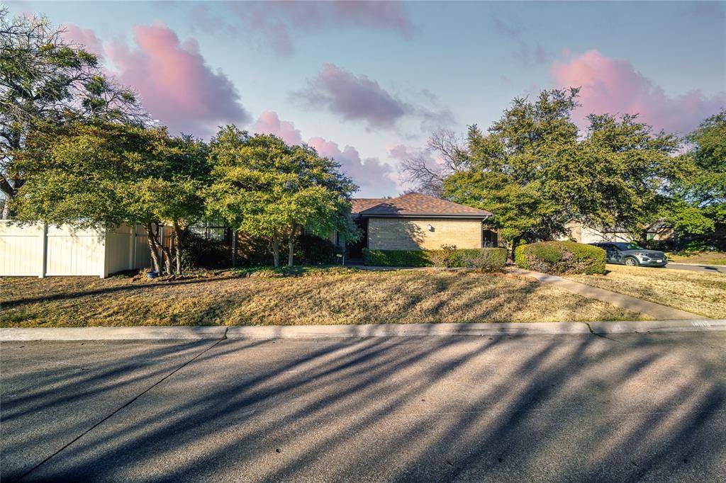 14813 Sopras Circle, Addison, TX 75001