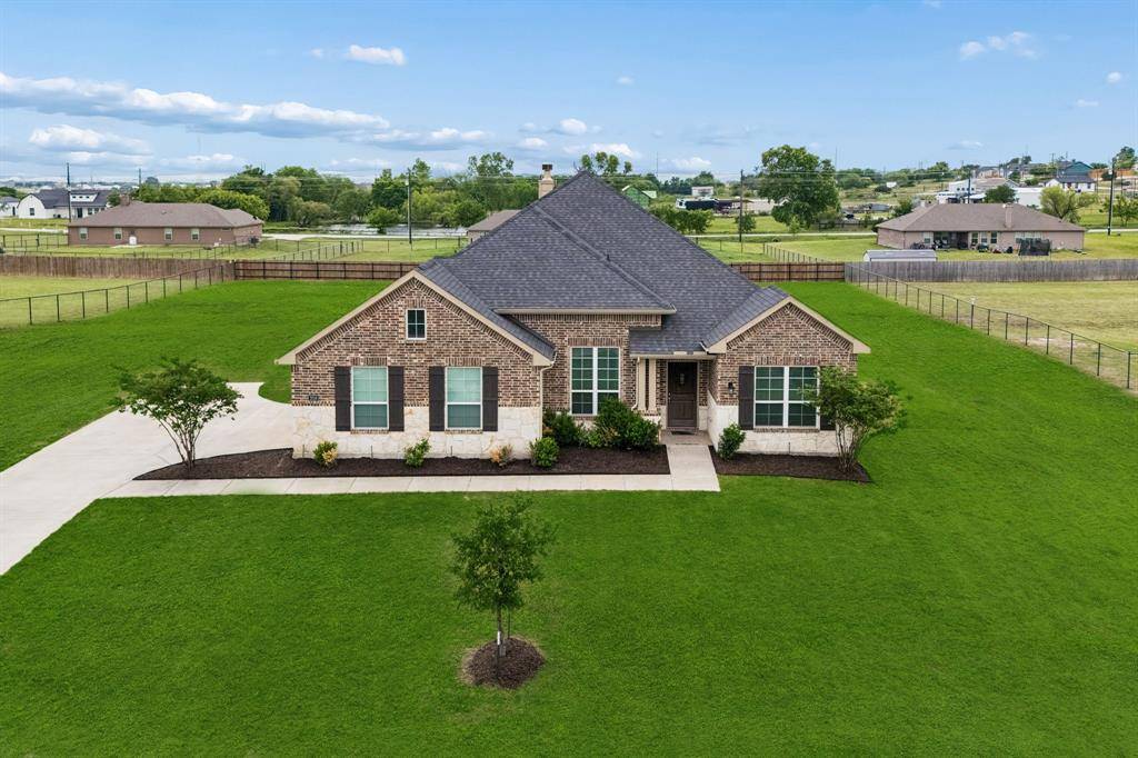 2016 Pebblegate Drive, Weatherford, TX 76085