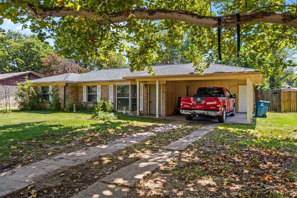 309 Henderson Street, Mount Pleasant, TX 75455