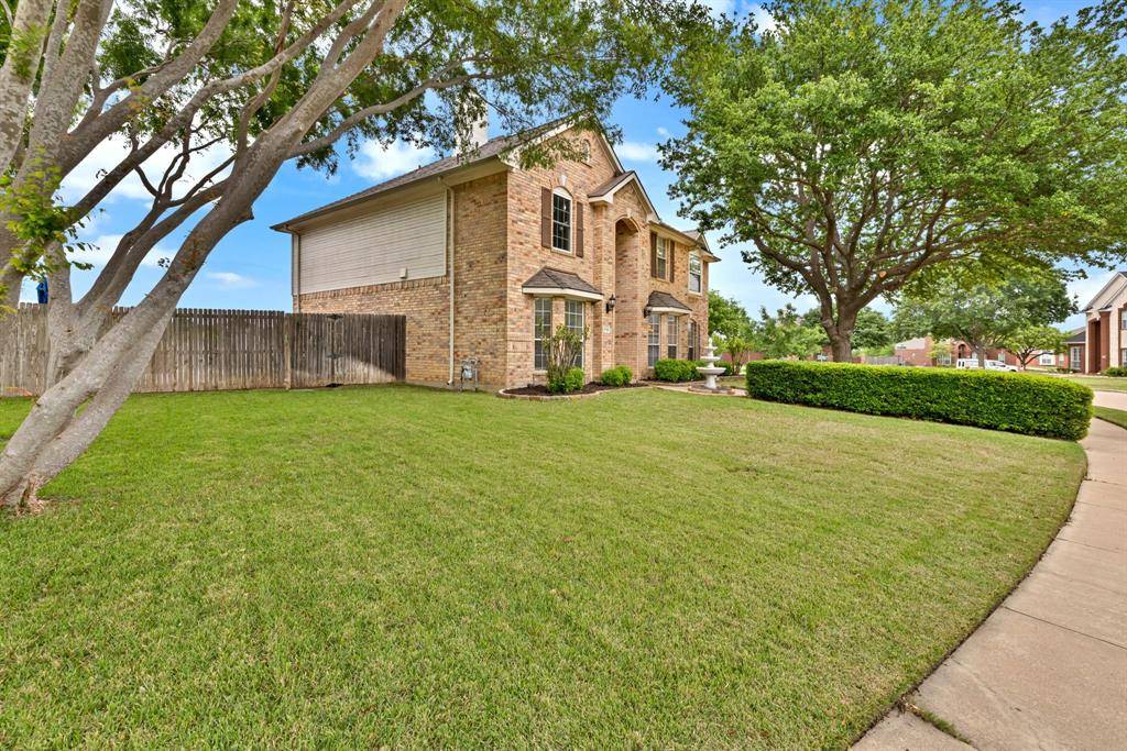 1733 Sawtooth Oak Trail, Keller, TX 76248