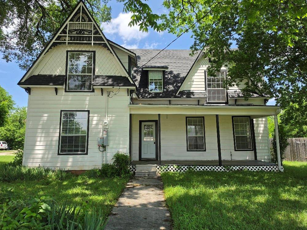 515 N Bosque Street, Meridian, TX 76665