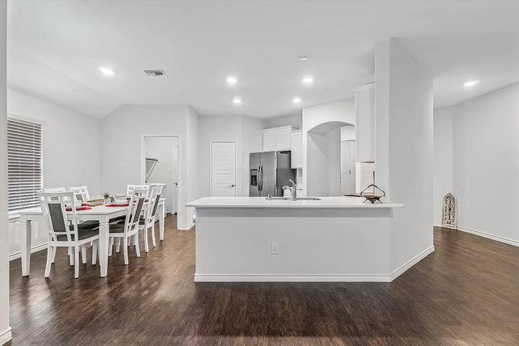208 Sunny Corner Road, Royse City, TX 75189
