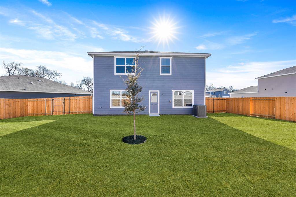 6362 Emerald Tree Lane, Dallas, TX 75241