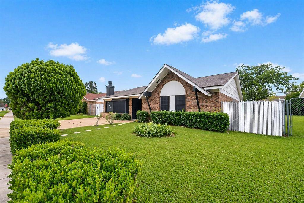 409 Southlake Drive, Forney, TX 75126