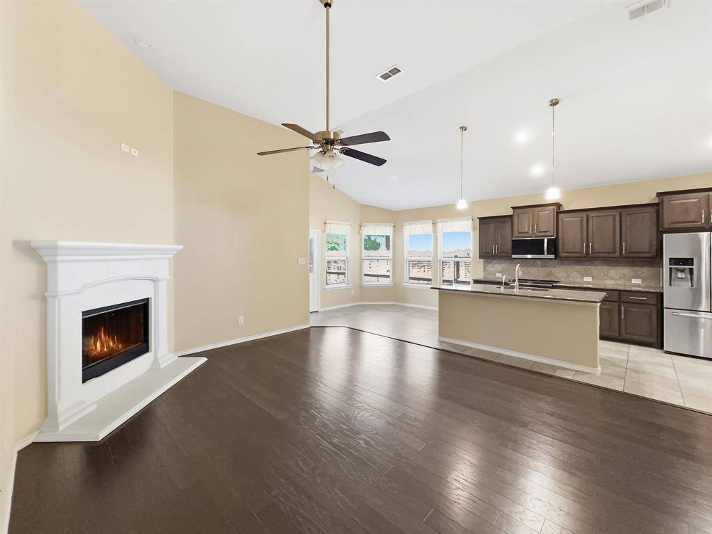 11213 Dorado Vista Trail, Fort Worth, TX 76052