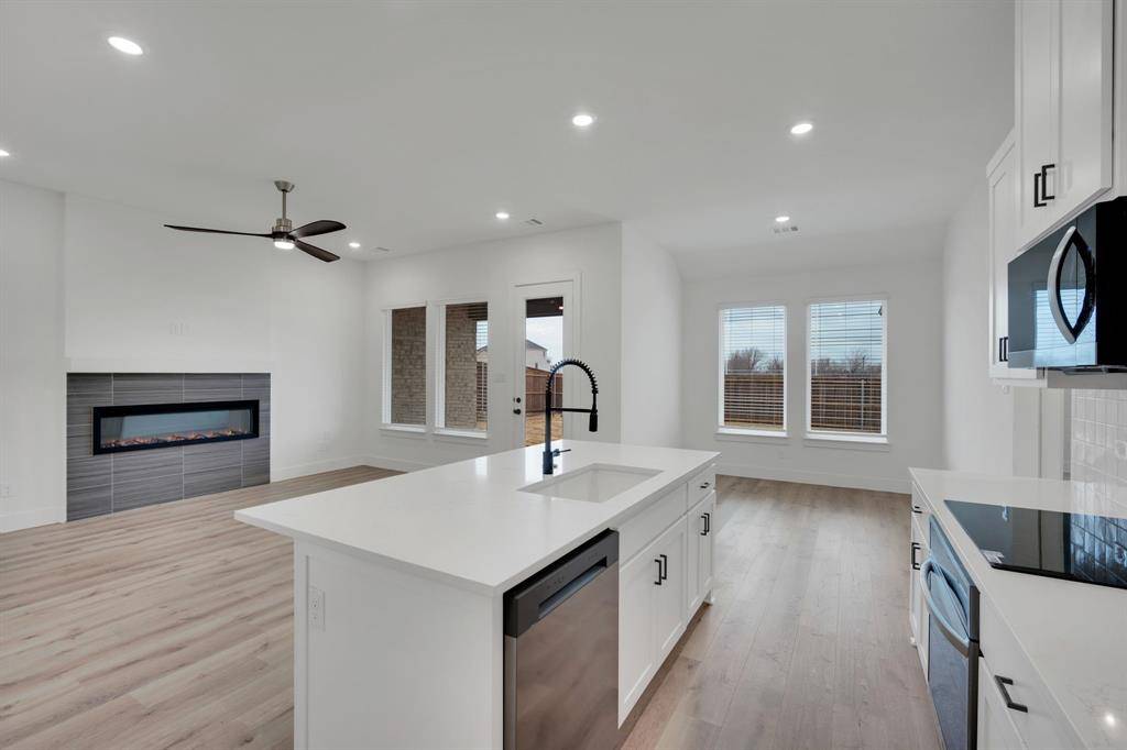 4312 Laurel Trail, Midlothian, TX 76065