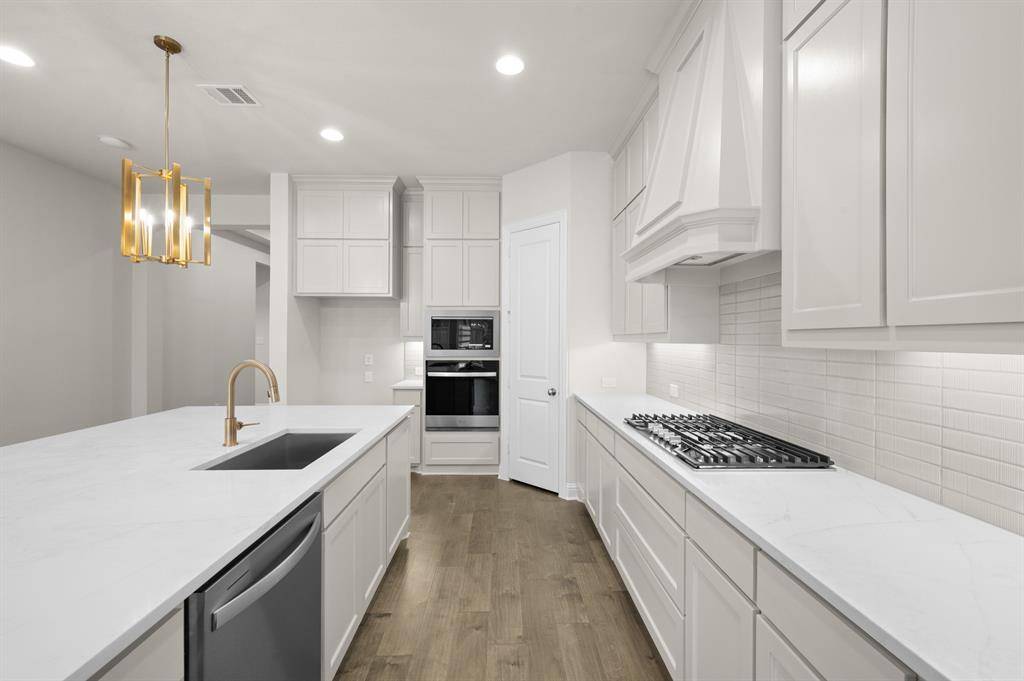 1417 Roundwash Way, Midlothian, TX 76065