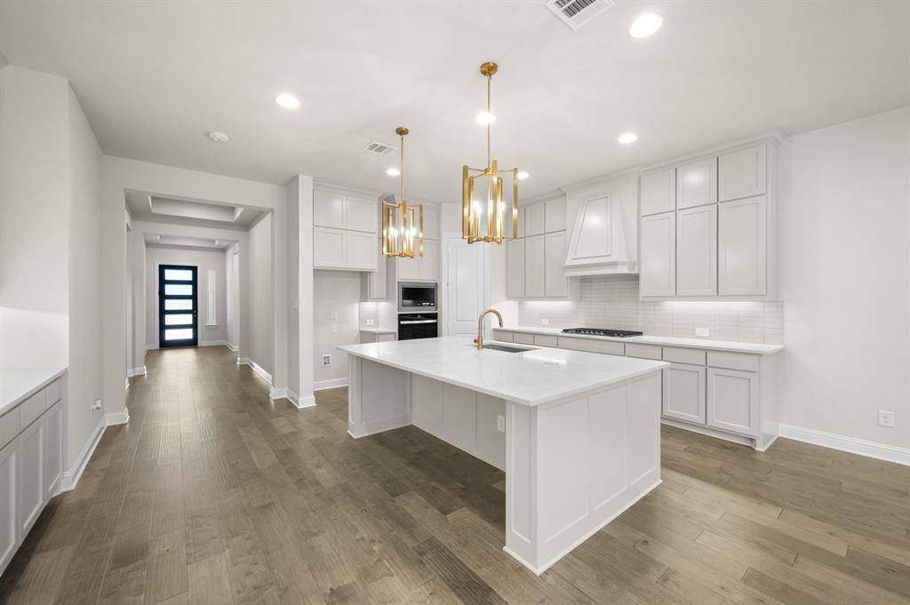 1417 Roundwash Way, Midlothian, TX 76065