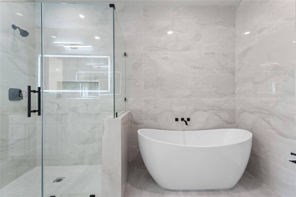 5204 Gibson Drive, The Colony, TX 75056