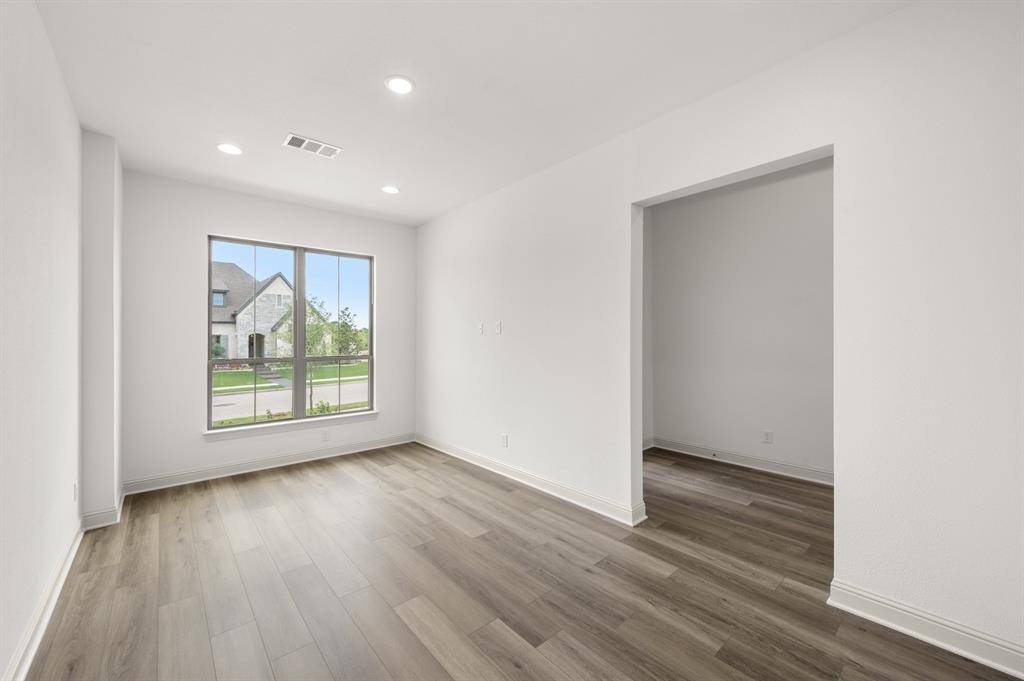 3043 Farmhouse Drive, Midlothian, TX 76065