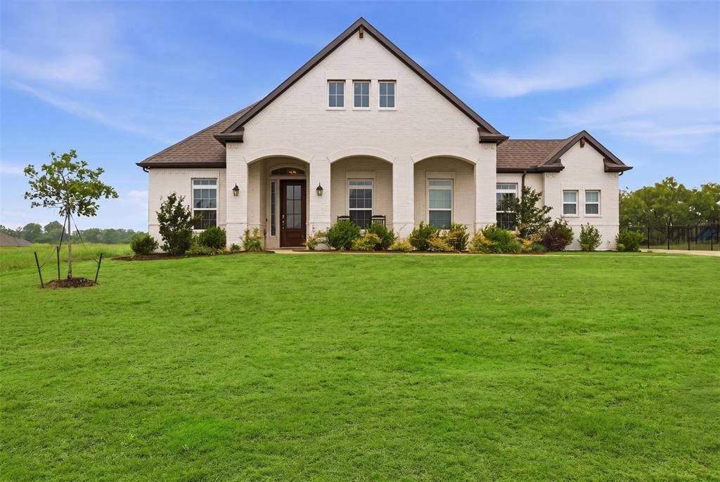 6008 Glenwood Drive, Joshua, TX 76058