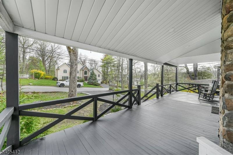 8 Mountainside Dr, Wayne Twp., NJ 07470