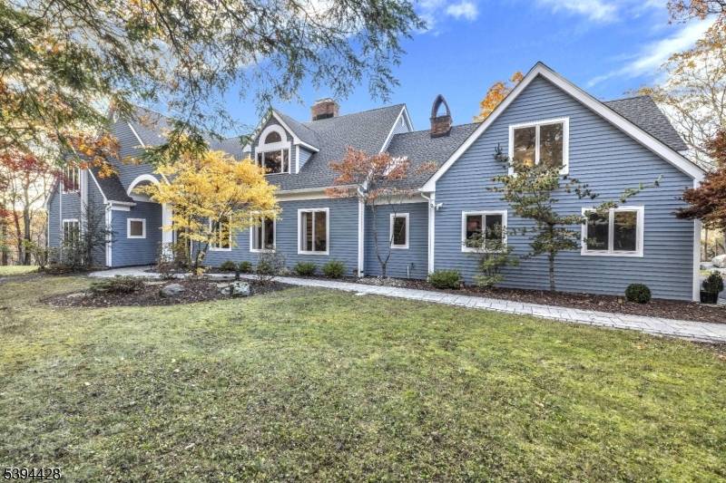 738 Ridge Rd, Kinnelon Boro, NJ 07405