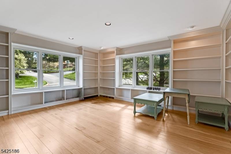 159 Mcgregor Ave, Mount Arlington Boro, NJ 07856