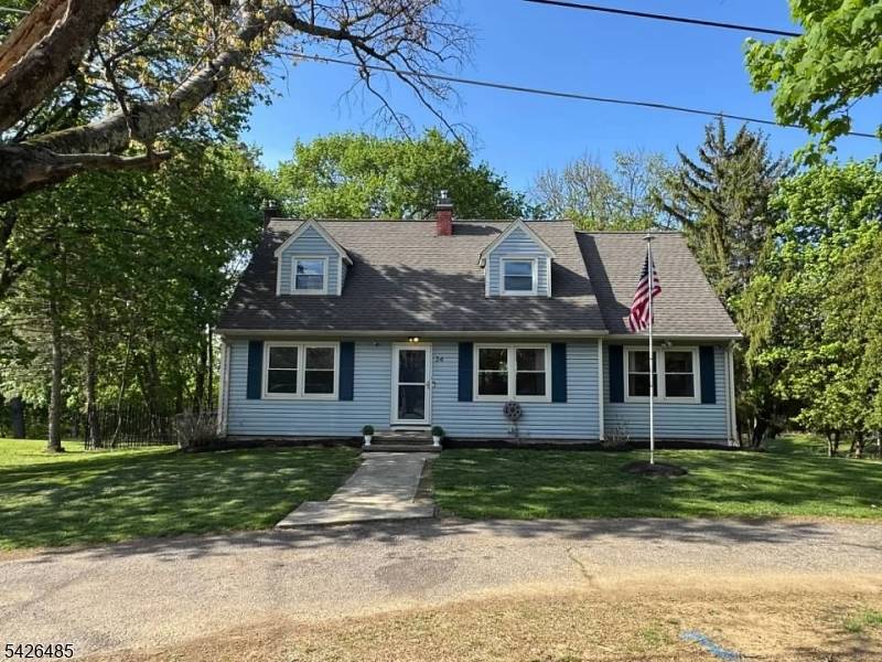 24 High St, Bloomsbury Boro, NJ 08804