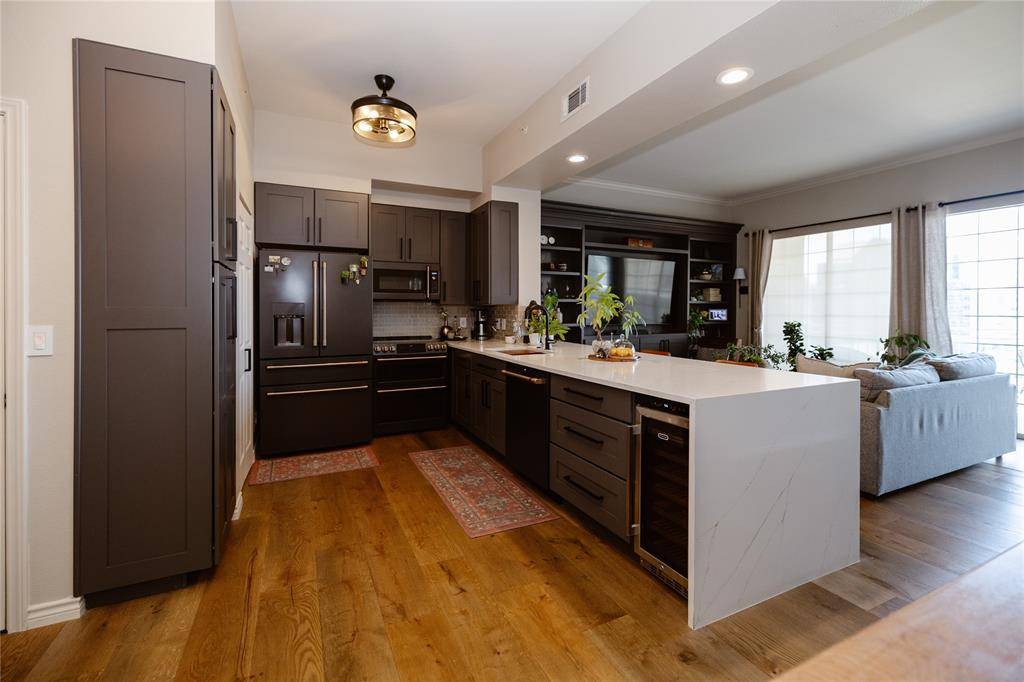 3225 Turtle Creek Boulevard #812, Dallas, TX 75219