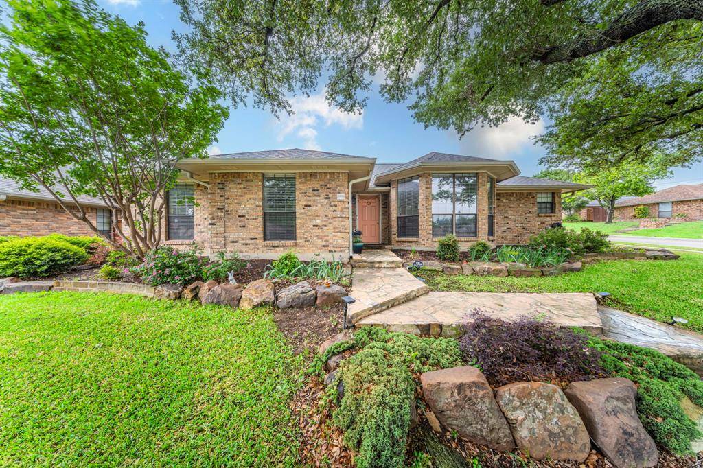 1500 Sunnyslope Drive, Carrollton, TX 75007