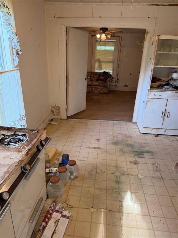 206 N 1st Street, Bangs, TX 76823