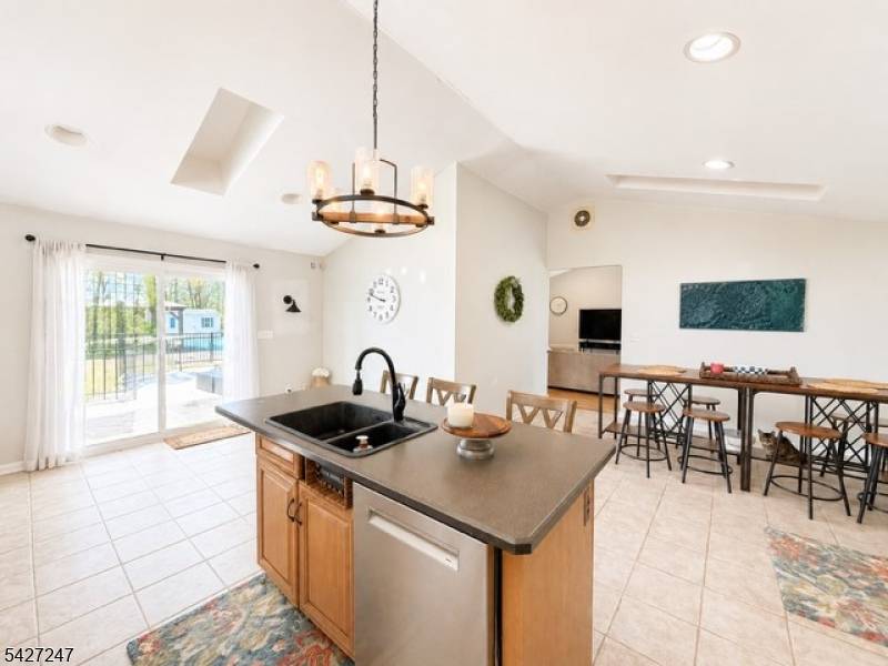 3 Elizabeth Ln, Rockaway Twp., NJ 07866