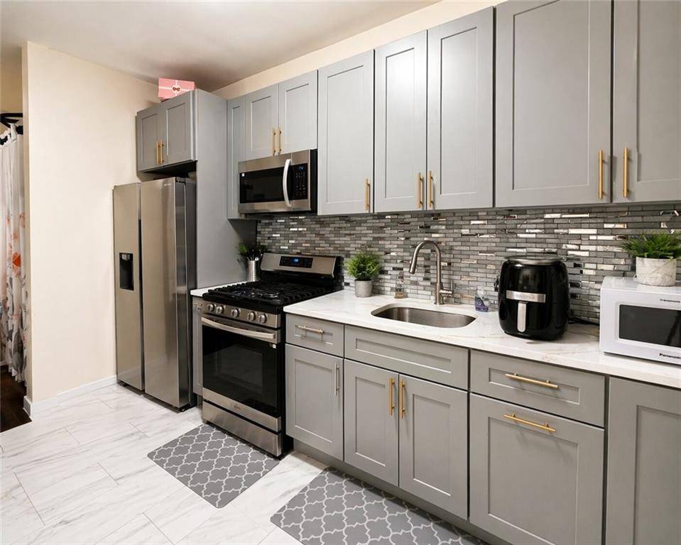 284 East 39th ST #2, Brooklyn, NY 11203