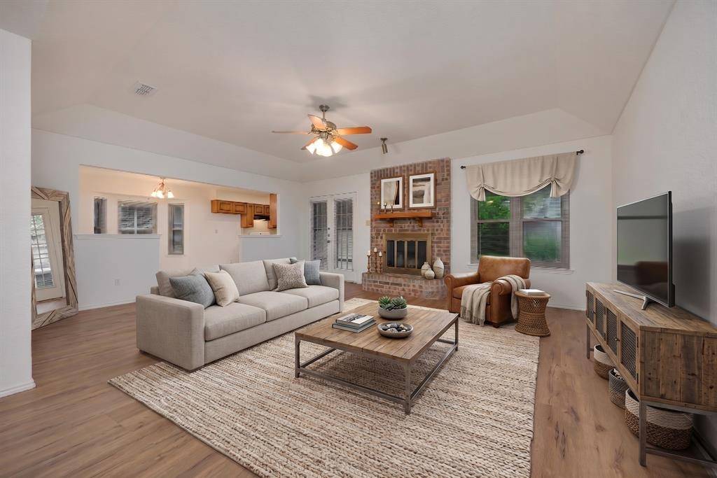 6900 Ritter Lane, Fort Worth, TX 76137