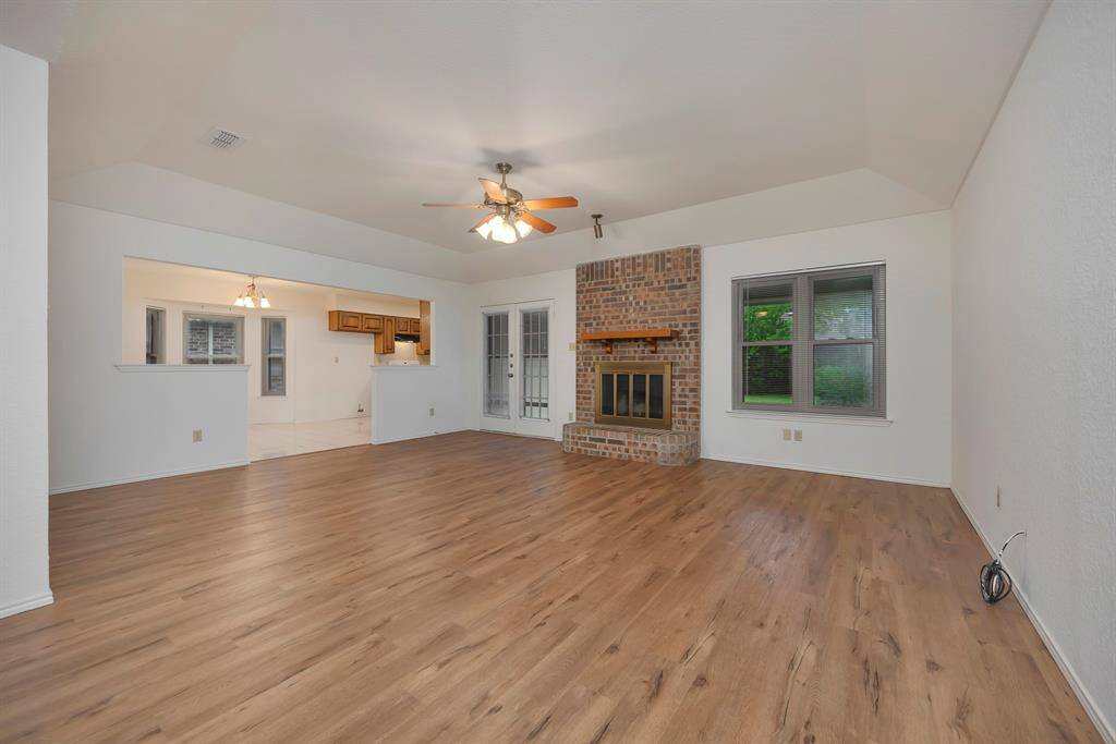 6900 Ritter Lane, Fort Worth, TX 76137