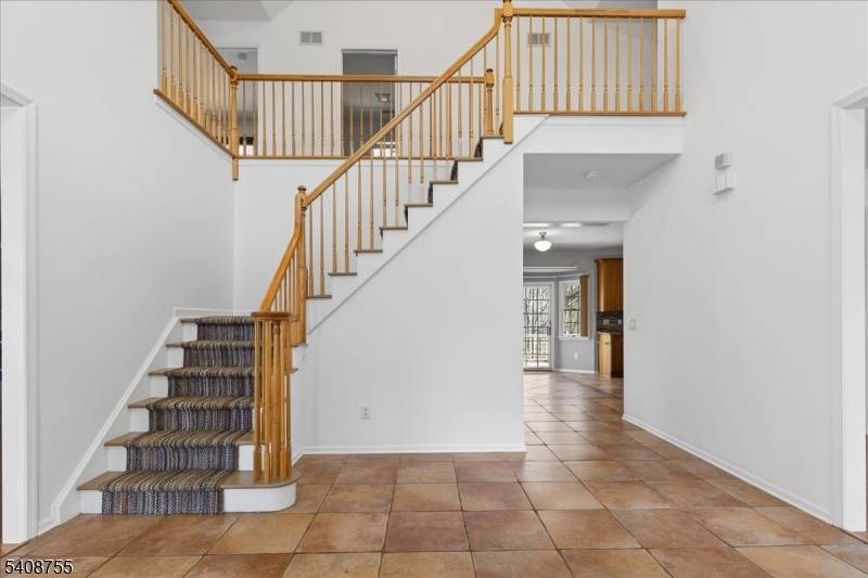 212 Monroe Ave, Montgomery Twp., NJ 08502