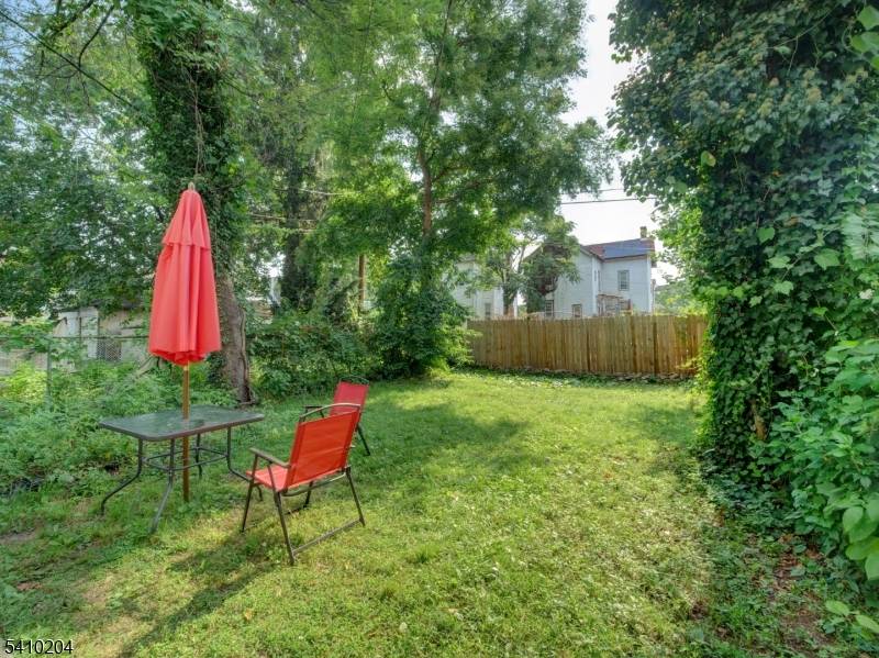 52 Amherst St, East Orange City, NJ 07018