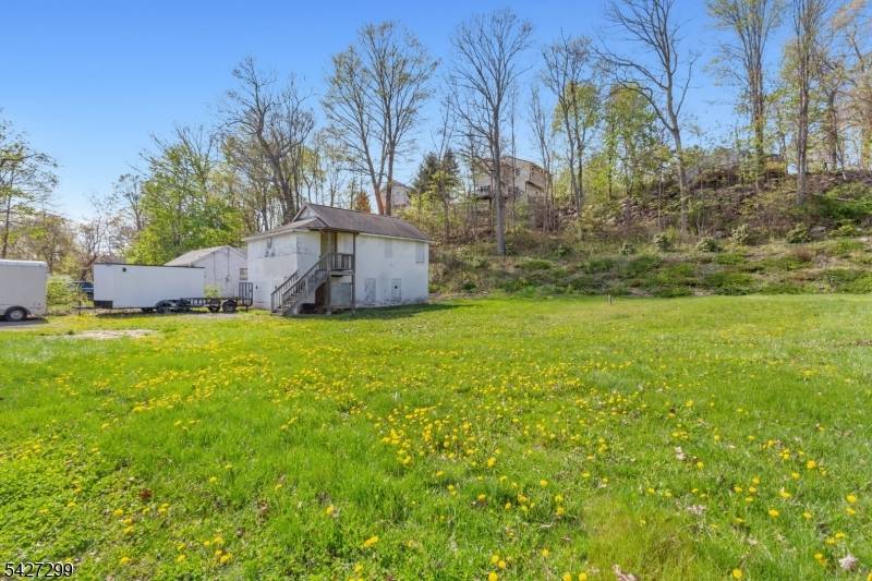 19 Dunham Rd, West Milford Twp., NJ 07421